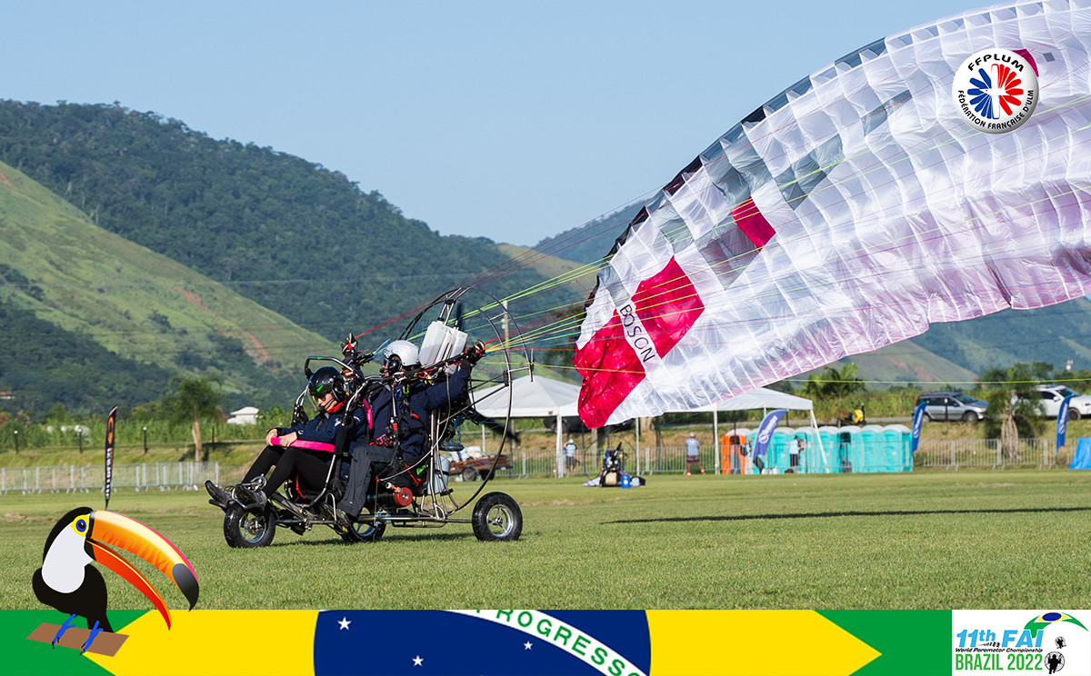 Oriane and Fabrice Breuzard taking off