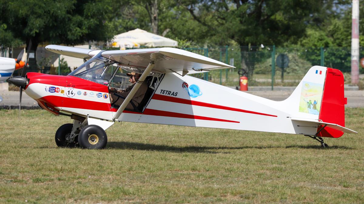 Three-axis microlight