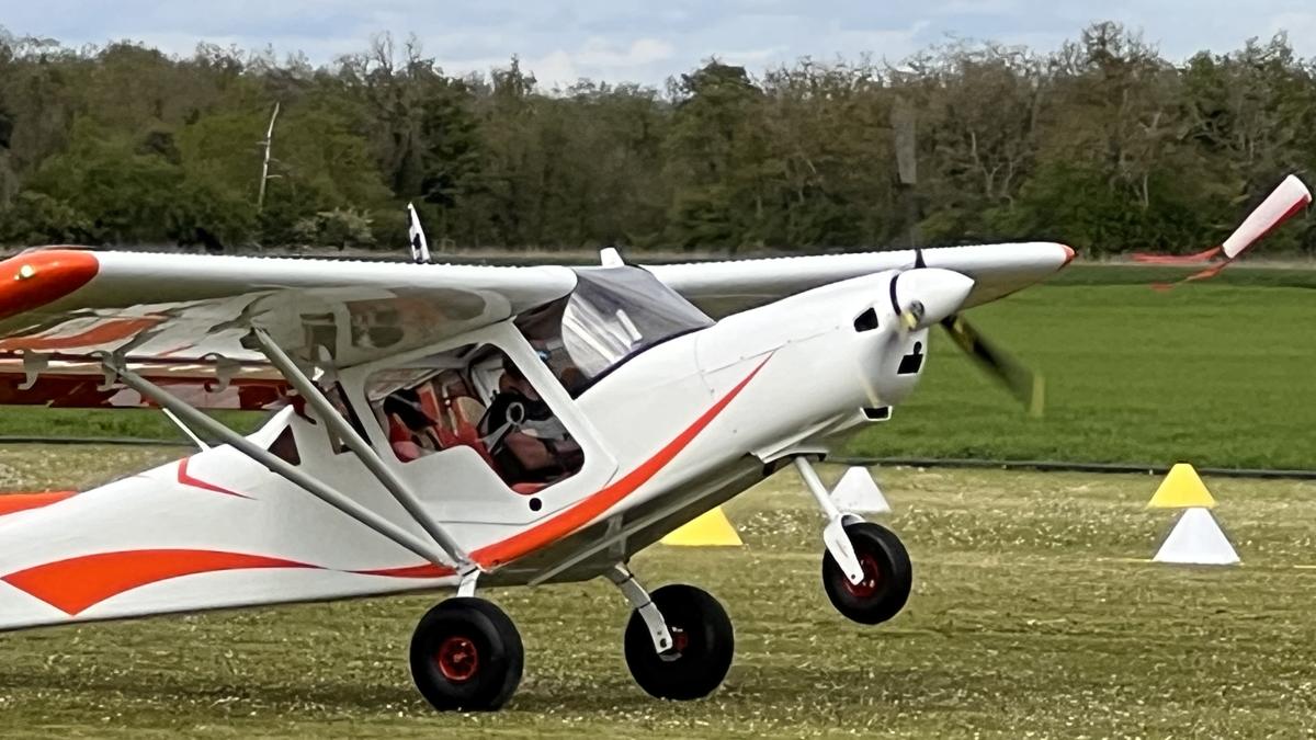 Three-axis microlight